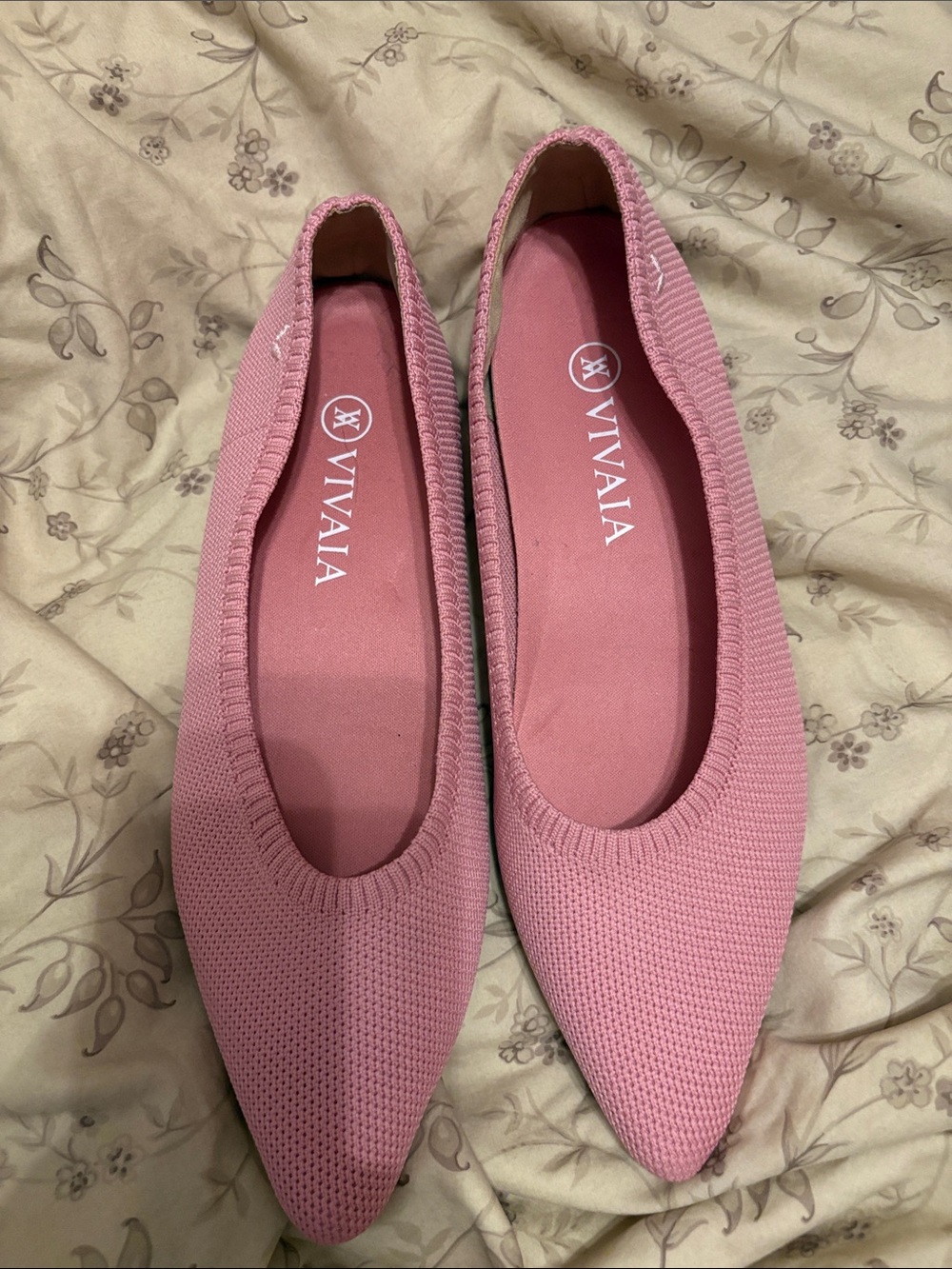 VIVAIA Aria Pointed Toe Flats